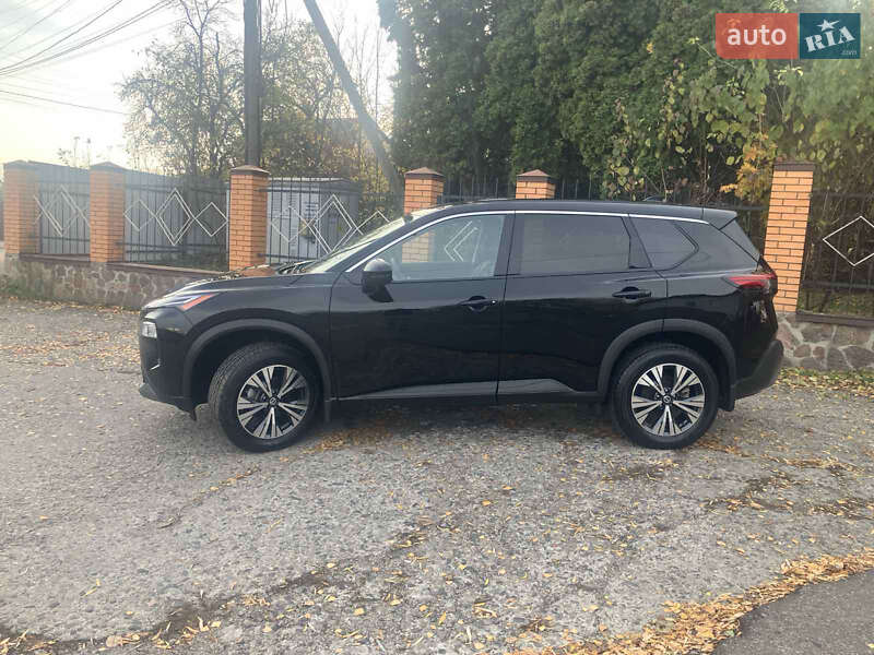 Внедорожник / Кроссовер Nissan Rogue 2021 в Обухове