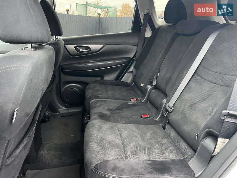 Внедорожник / Кроссовер Nissan Rogue 2015 в Одессе