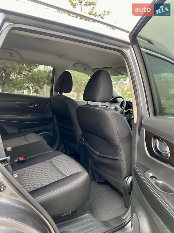 Внедорожник / Кроссовер Nissan Rogue 2018 в Лубнах