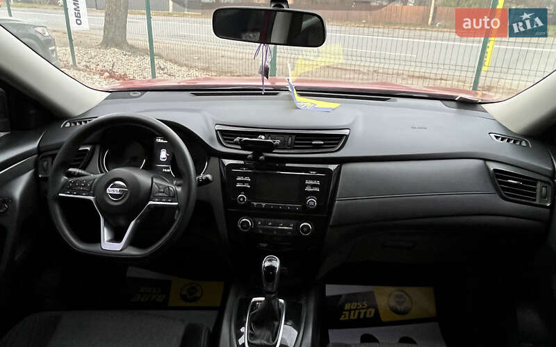 Внедорожник / Кроссовер Nissan Rogue 2017 в Коломые