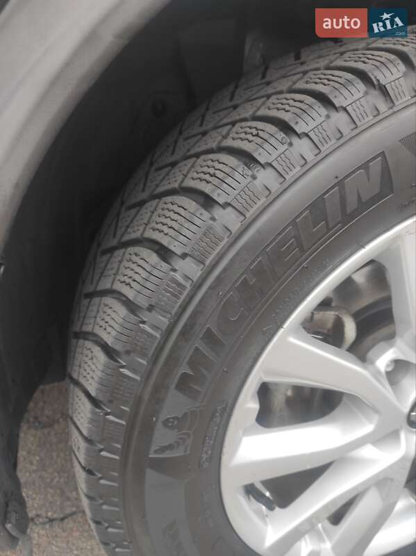 Внедорожник / Кроссовер Nissan Rogue 2018 в Киеве фото 16 Внедорожник / Кроссовер Nissan Rogue 2018 в Киеве