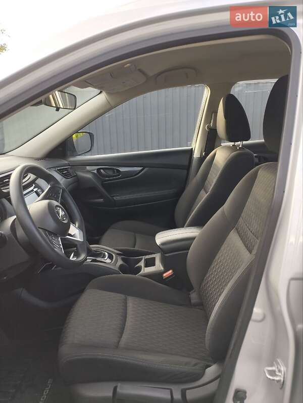 Позашляховик / Кросовер Nissan Rogue 2020 в Івано-Франківську