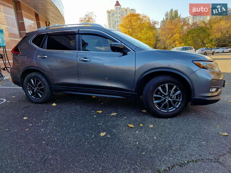 Позашляховик / Кросовер Nissan Rogue 2018 в Одесі