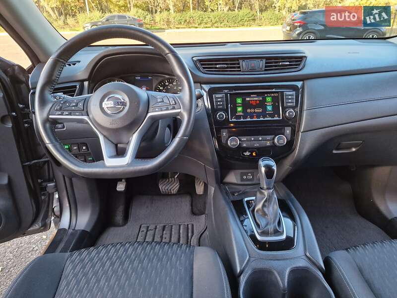 Позашляховик / Кросовер Nissan Rogue 2018 в Одесі