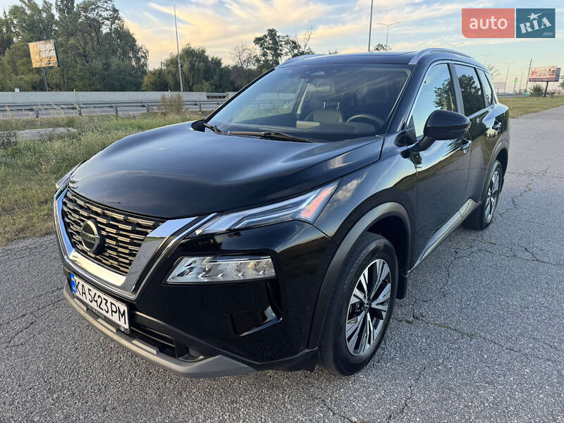 Внедорожник / Кроссовер Nissan Rogue 2022 в Киеве