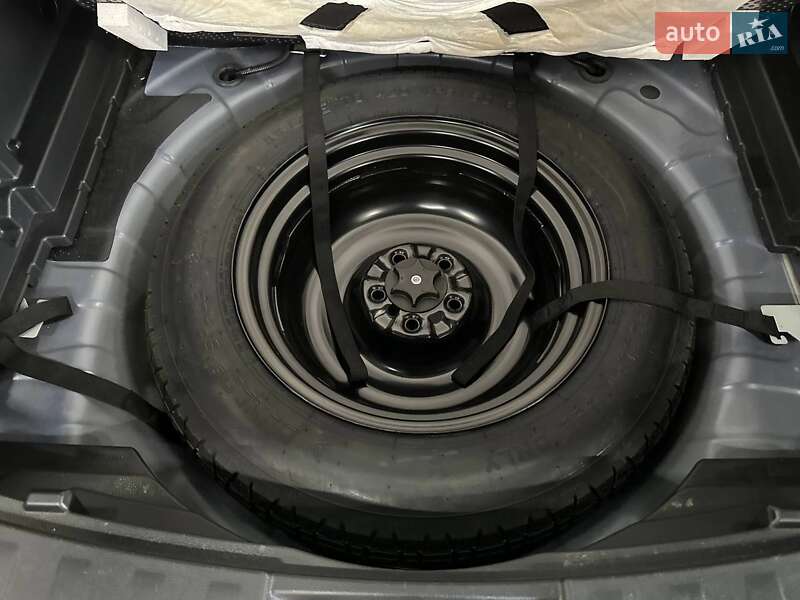 Внедорожник / Кроссовер Nissan Rogue 2018 в Каменском