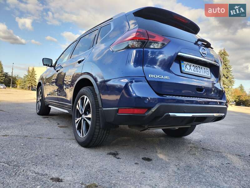 Позашляховик / Кросовер Nissan Rogue 2018 в Харкові