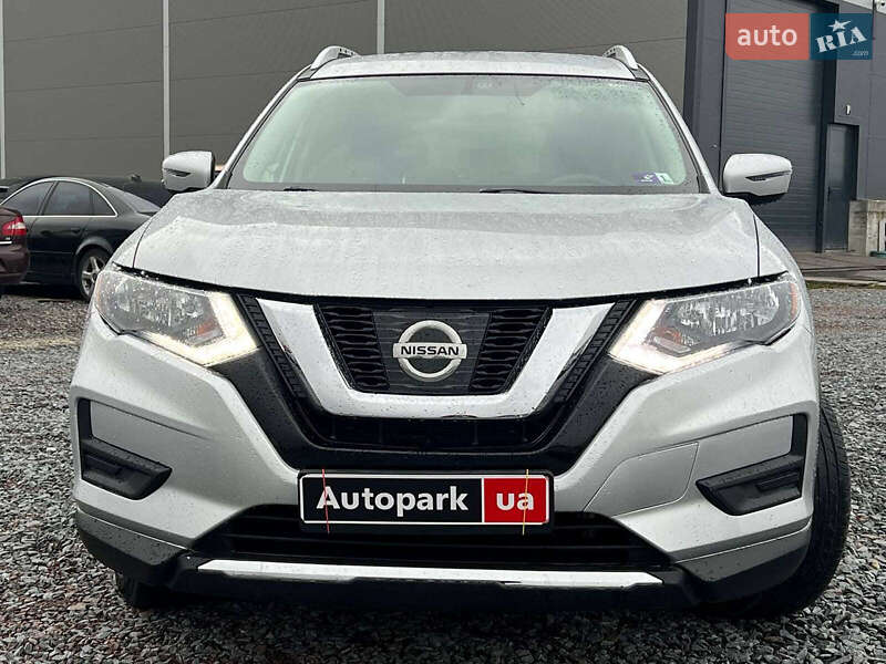 Внедорожник / Кроссовер Nissan Rogue 2017 в Львове