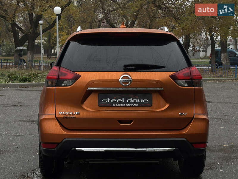 Позашляховик / Кросовер Nissan Rogue 2016 в Миколаєві