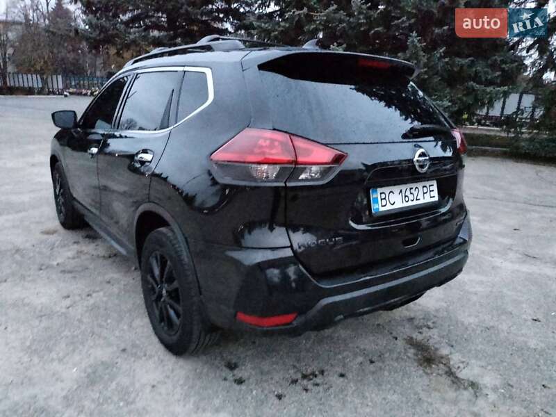 Внедорожник / Кроссовер Nissan Rogue 2018 в Харькове