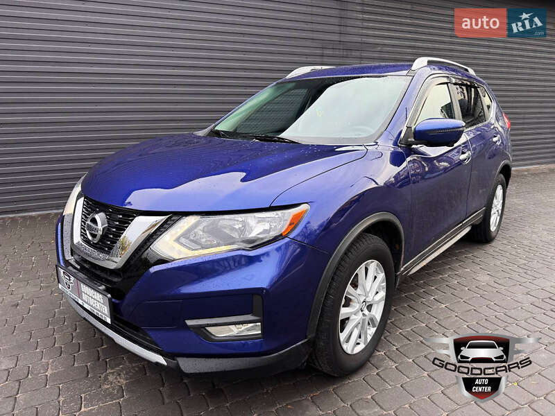 Позашляховик / Кросовер Nissan Rogue 2017 в Кам'янському