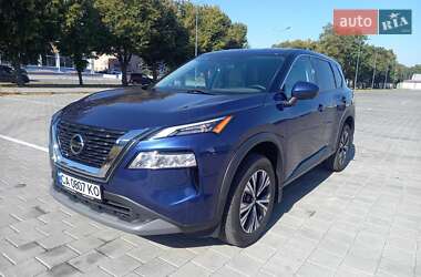 Позашляховик / Кросовер Nissan Rogue 2021 в Черкасах
