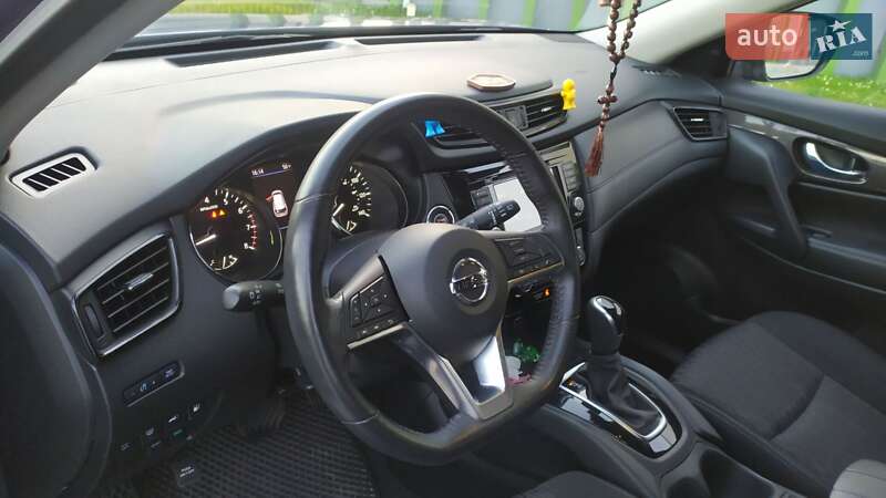 Внедорожник / Кроссовер Nissan Rogue 2018 в Киеве