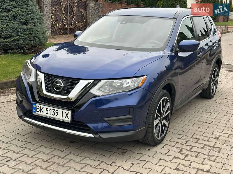 Внедорожник / Кроссовер Nissan Rogue 2020 в Ровно