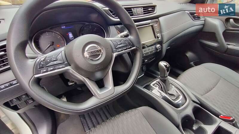 Внедорожник / Кроссовер Nissan Rogue 2019 в Ровно