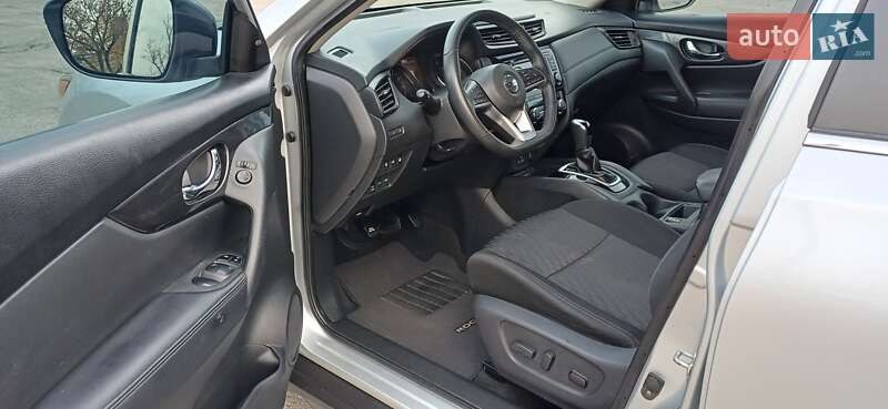 Внедорожник / Кроссовер Nissan Rogue 2018 в Кропивницком фото 7 Внедорожник / Кроссовер Nissan Rogue 2018 в Кропивницком