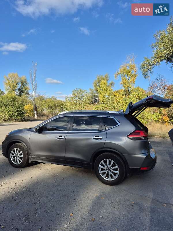 Внедорожник / Кроссовер Nissan Rogue 2018 в Днепре фото 6 Внедорожник / Кроссовер Nissan Rogue 2018 в Днепре