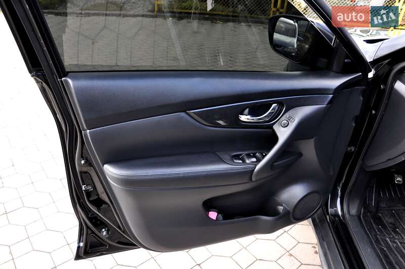 Позашляховик / Кросовер Nissan Rogue 2018 в Львові фото 17 Позашляховик / Кросовер Nissan Rogue 2018 в Львові