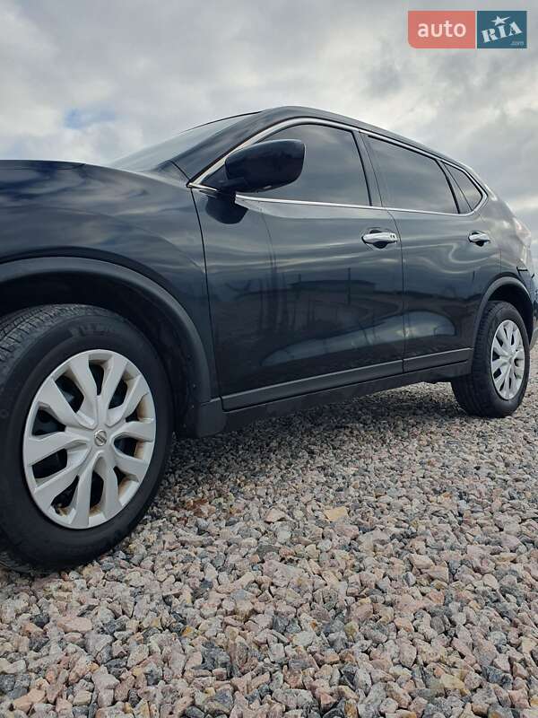 Позашляховик / Кросовер Nissan Rogue 2016 в Березному