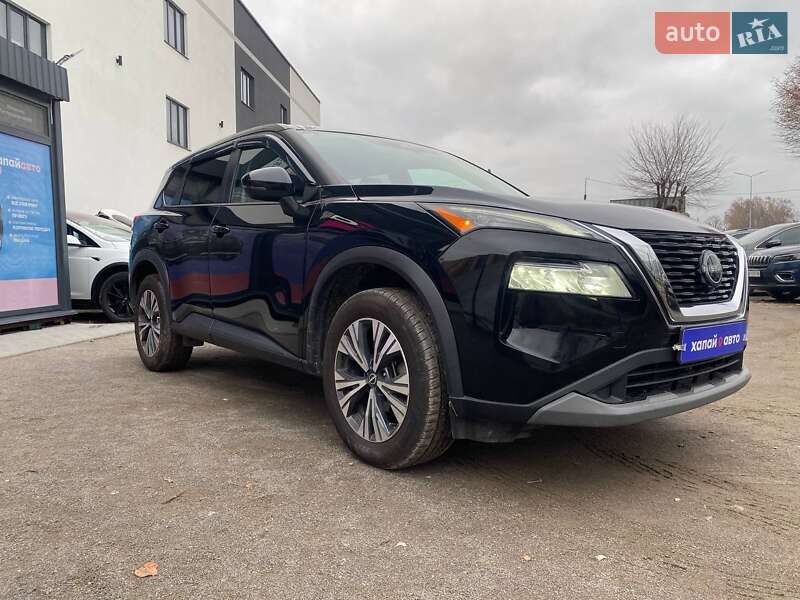 Внедорожник / Кроссовер Nissan Rogue 2022 в Виннице