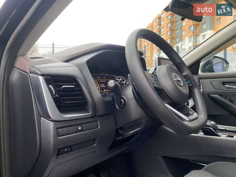 Внедорожник / Кроссовер Nissan Rogue 2022 в Виннице
