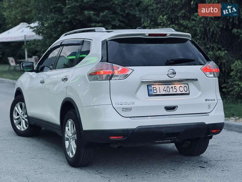 Позашляховик / Кросовер Nissan Rogue 2016 в Полтаві