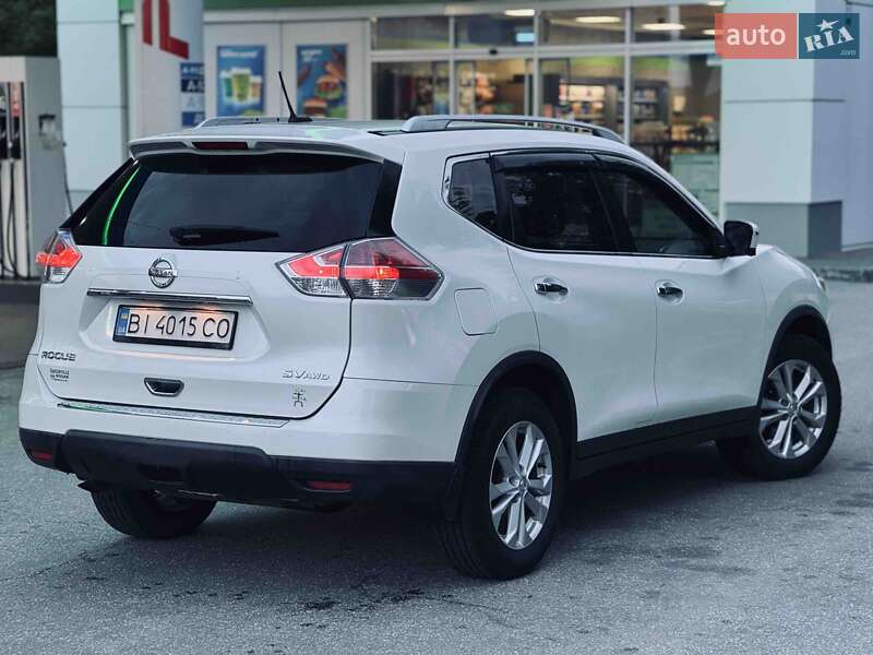 Позашляховик / Кросовер Nissan Rogue 2016 в Полтаві