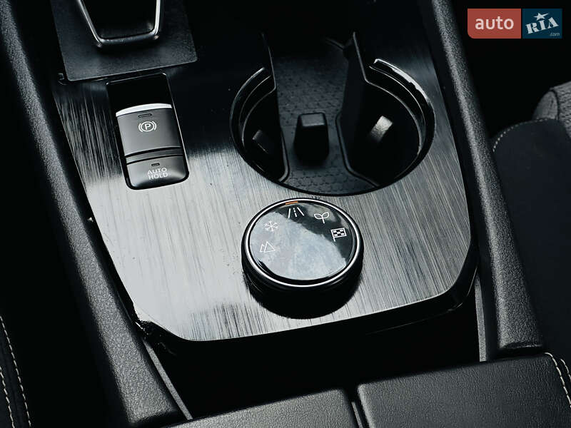 Позашляховик / Кросовер Nissan Rogue 2021 в Харкові