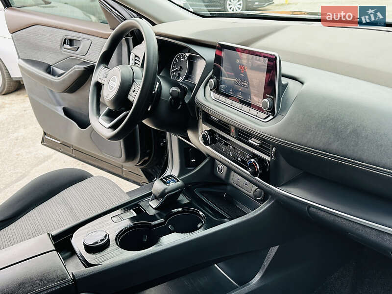 Позашляховик / Кросовер Nissan Rogue 2021 в Харкові