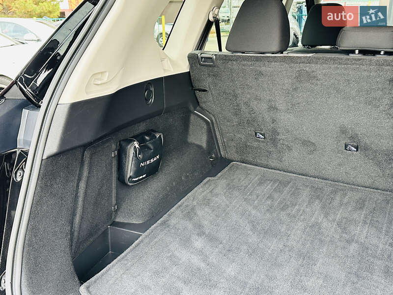 Позашляховик / Кросовер Nissan Rogue 2021 в Харкові