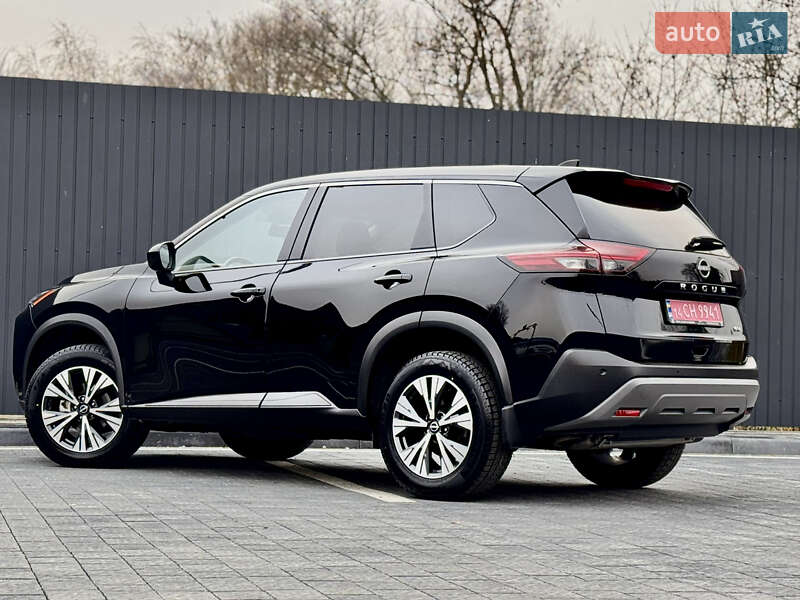 Внедорожник / Кроссовер Nissan Rogue 2023 в Самборе