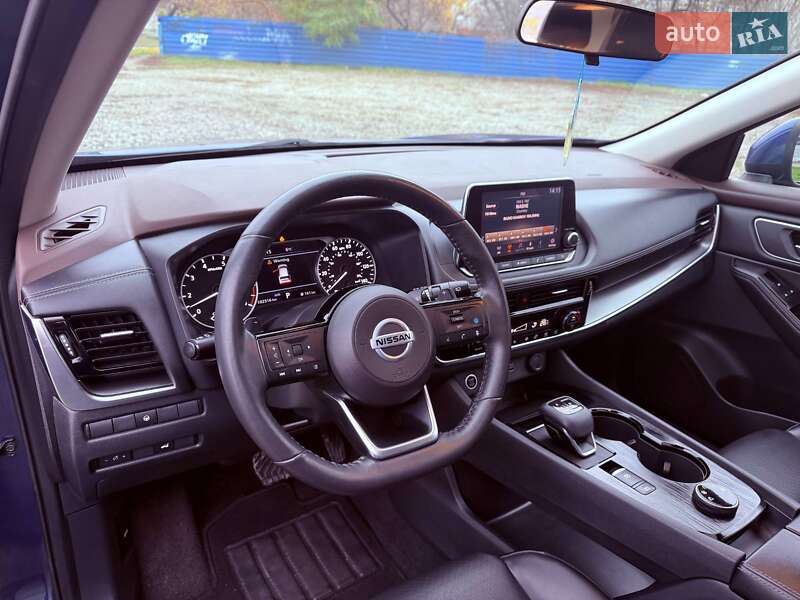 Внедорожник / Кроссовер Nissan Rogue 2021 в Харькове