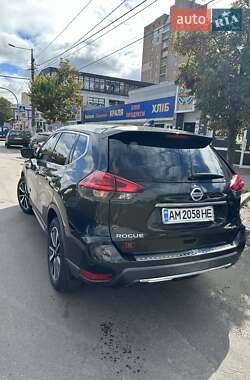 Внедорожник / Кроссовер Nissan Rogue 2016 в Житомире