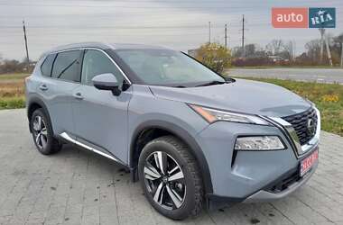 Внедорожник / Кроссовер Nissan Rogue 2021 в Львове