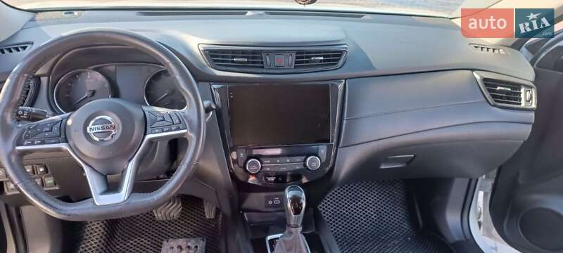 Внедорожник / Кроссовер Nissan Rogue 2018 в Новомосковске