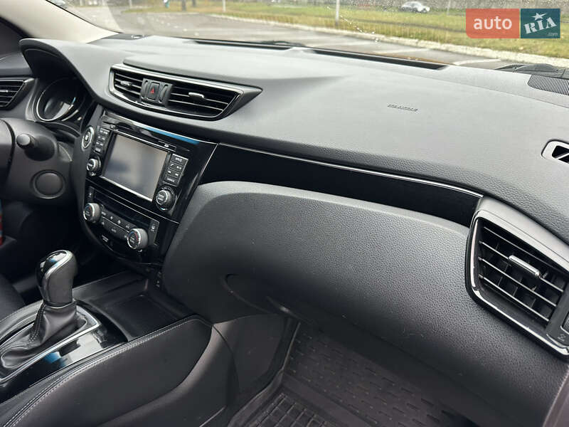 Позашляховик / Кросовер Nissan Rogue 2017 в Києві фото 13 Позашляховик / Кросовер Nissan Rogue 2017 в Києві