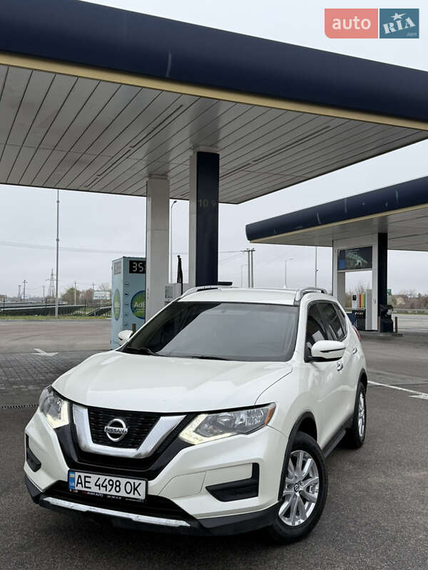 Внедорожник / Кроссовер Nissan Rogue 2017 в Днепре фото 13 Внедорожник / Кроссовер Nissan Rogue 2017 в Днепре