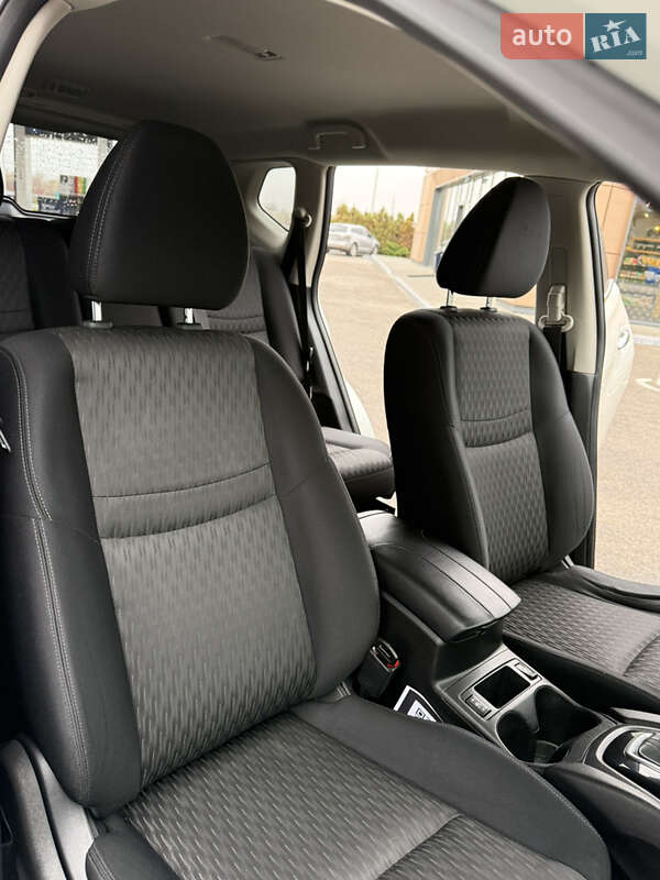 Внедорожник / Кроссовер Nissan Rogue 2017 в Днепре фото 21 Внедорожник / Кроссовер Nissan Rogue 2017 в Днепре