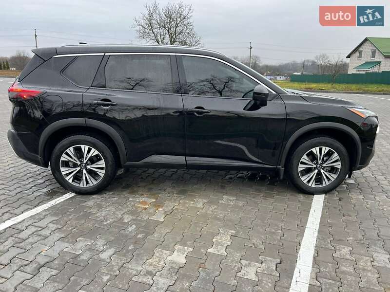 Позашляховик / Кросовер Nissan Rogue 2021 в Вінниці