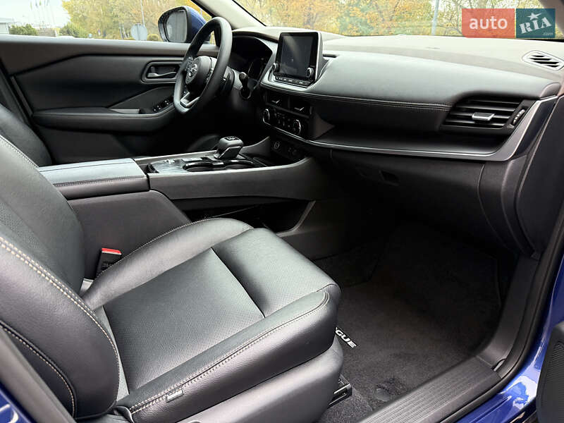 Внедорожник / Кроссовер Nissan Rogue 2021 в Киеве