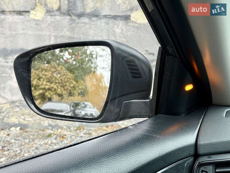 Позашляховик / Кросовер Nissan Rogue 2018 в Харкові