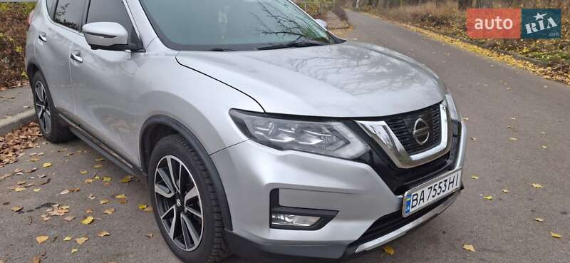 Внедорожник / Кроссовер Nissan Rogue 2018 в Кропивницком