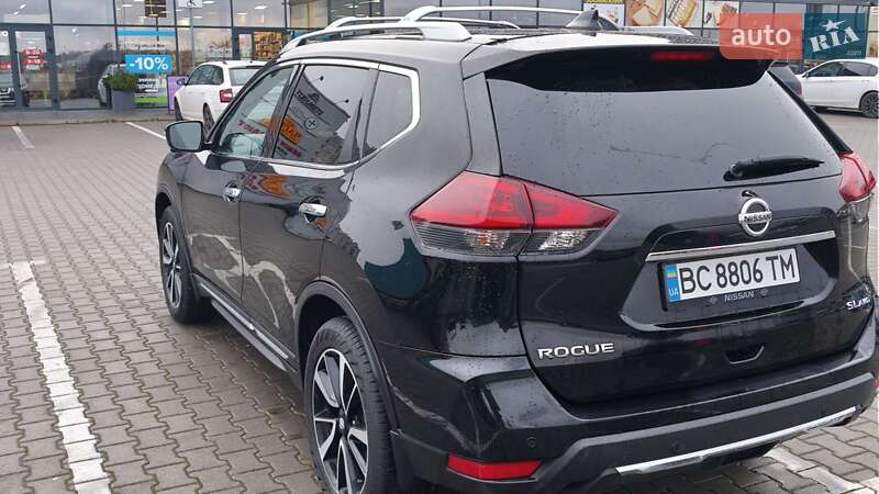 Внедорожник / Кроссовер Nissan Rogue 2020 в Львове