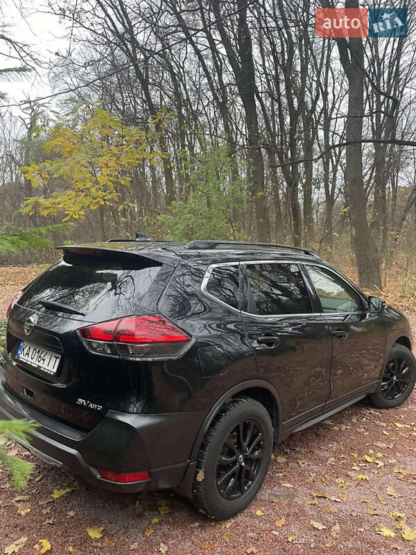 Позашляховик / Кросовер Nissan Rogue 2016 в Києві