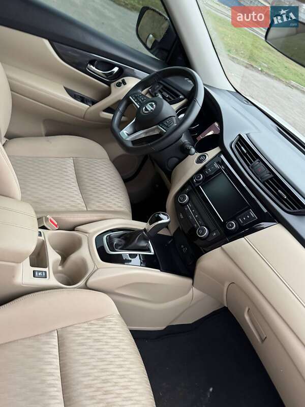 Внедорожник / Кроссовер Nissan Rogue 2019 в Харькове