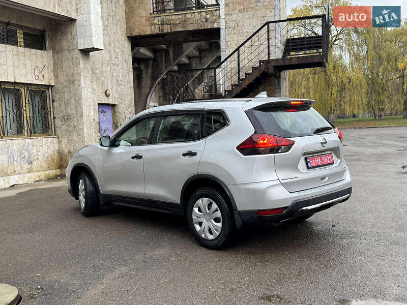 Внедорожник / Кроссовер Nissan Rogue 2018 в Ивано-Франковске