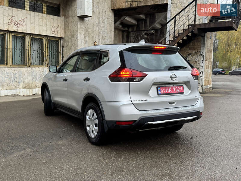 Внедорожник / Кроссовер Nissan Rogue 2018 в Ивано-Франковске