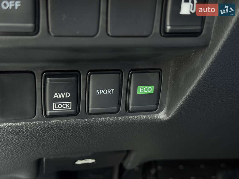 Внедорожник / Кроссовер Nissan Rogue 2018 в Ивано-Франковске