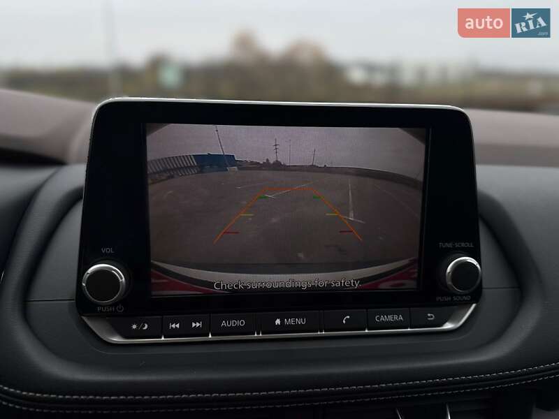 Внедорожник / Кроссовер Nissan Rogue 2023 в Ровно