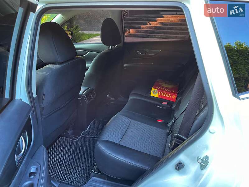 Позашляховик / Кросовер Nissan Rogue 2018 в Новгород-Сіверському